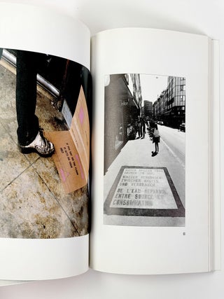 Lawrence Weiner: In the Stream / En La Corriente